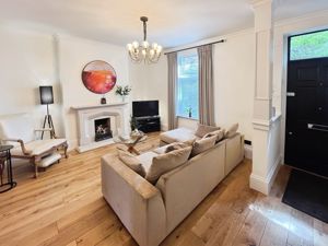 Lounge- click for photo gallery